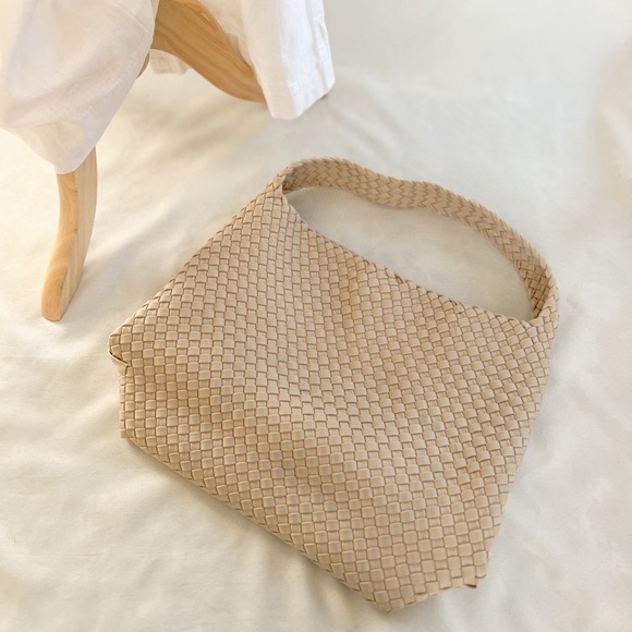 Naghedi medium nomad hobo bag Like new, no pouch - Picture 2 of 8